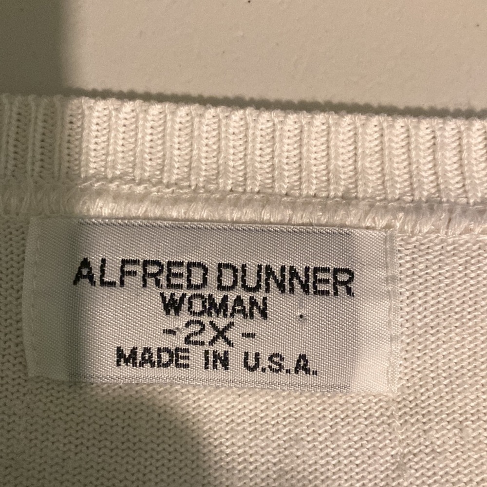 Alfred Dunner Short Sleeve sweater - Picture 3 of 4